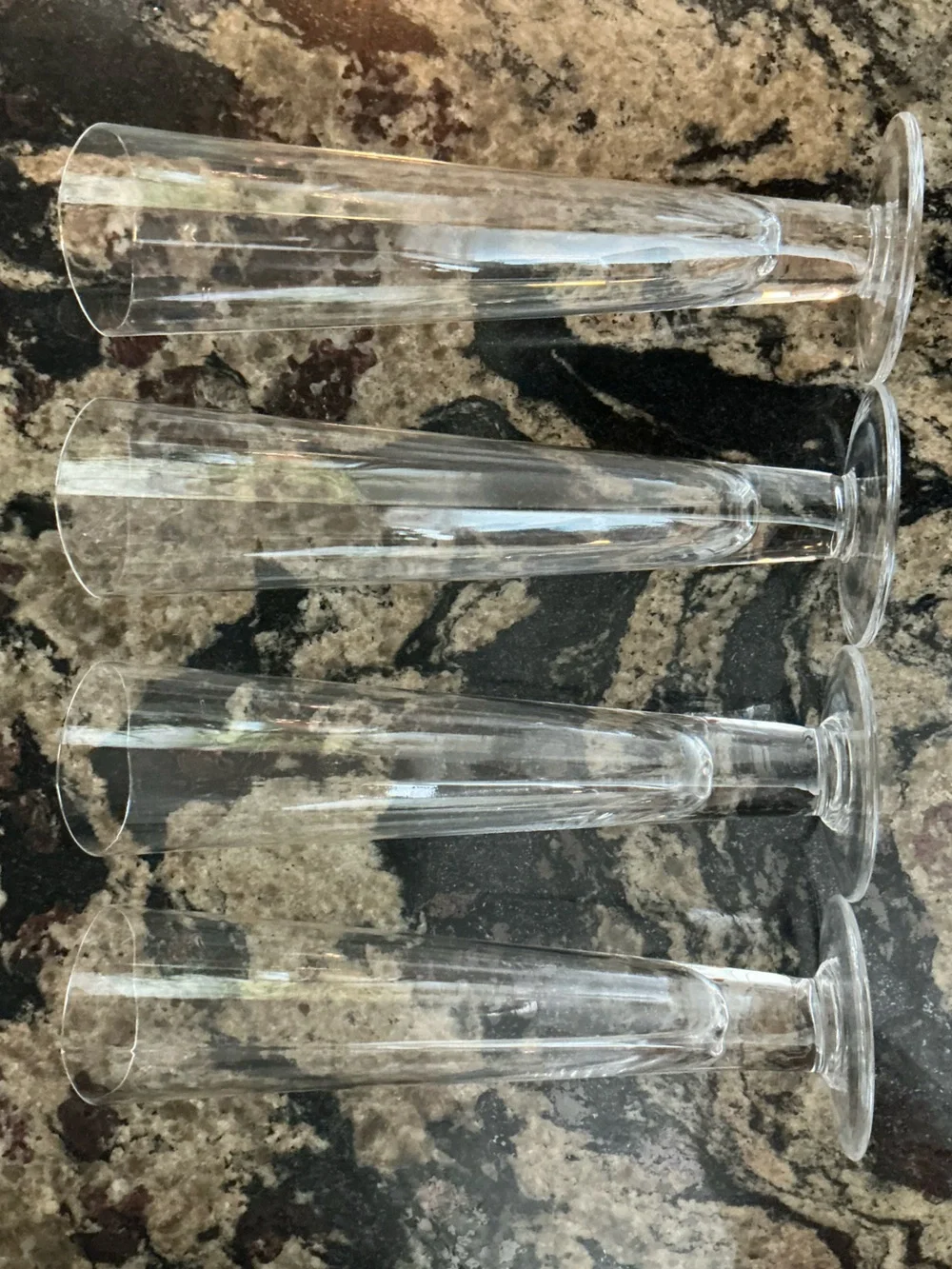 Clear Heart-Shaped Champagne Glasses - Set of 4